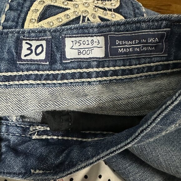 Miss Me size 30 medium blue wash zip whispered bedazzled boot cut jeans - Picture 7 of 12